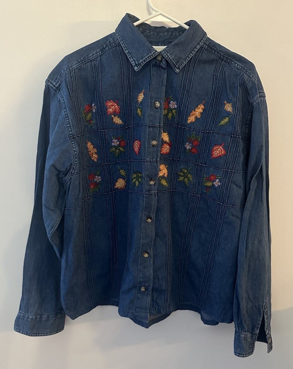 Fall Jean Shirt Embroidered Leaves Blue Denim SizeMedium Teacher Grandma Vintage